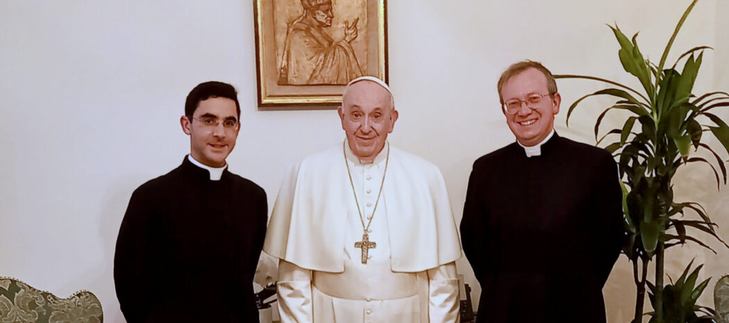 2022-02-04-audience-pape-francois-recadre-1050×465