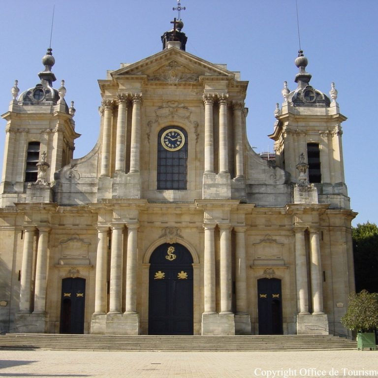 29013-cathedrale_st_louis_2